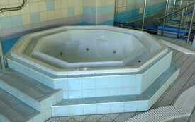 puse jakuzzi bez wody