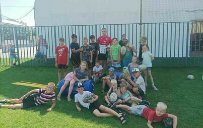 Zdjęcie do Rugby na zakończenie Bezpiecznych wakacji na sportowo